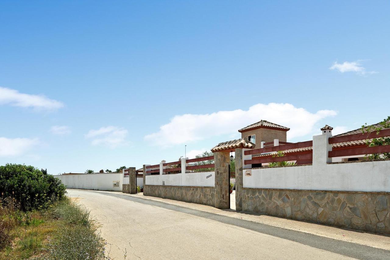 Villa Cruz Del Sur - Solo Familias Conil De La Frontera Bagian luar foto